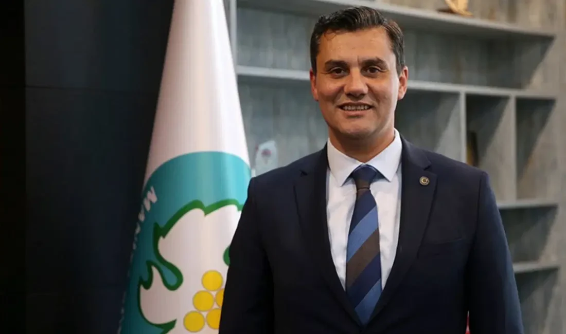 Manisa Büyükşehir Belediye Başkanı Ferdi Zeyrek'in evindeki havuzda elektrik akımına