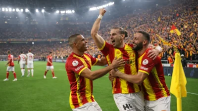 Trendyol Süper Lig'in 17. haftasında Göztepe, sahasında konuk ettiği Samsunspor'u