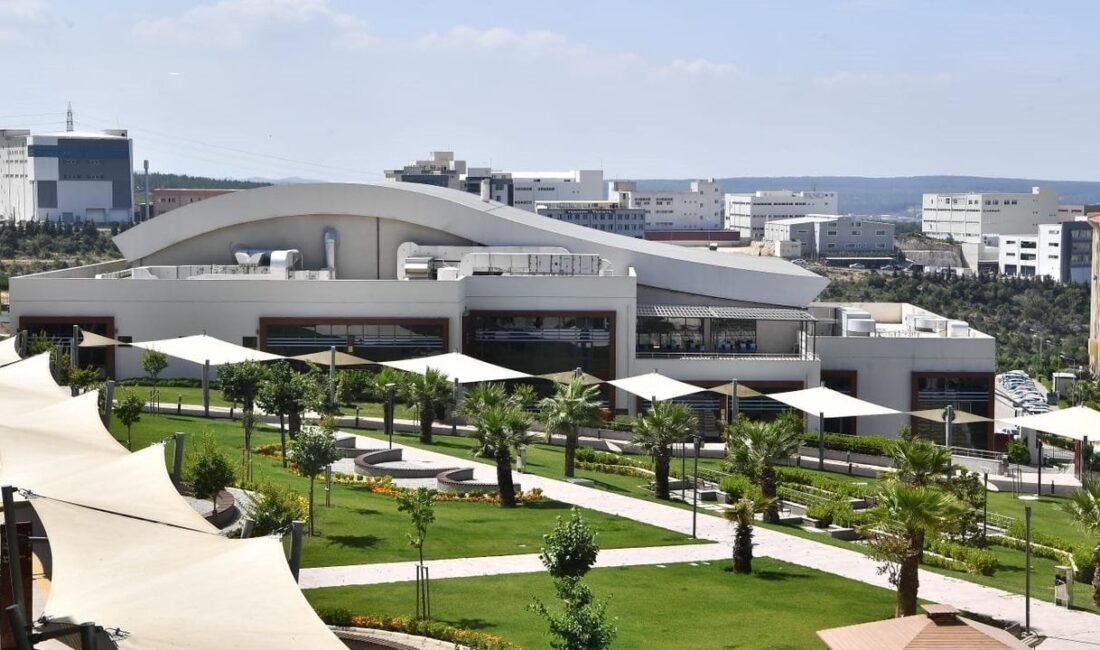 İzmir Büyükşehir Belediye Başkanı Dr. Cemil Tugay, kentin su geleceği