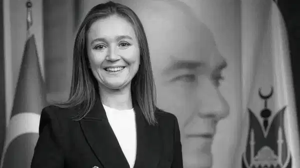 Manisa’nın ilk kadın Belediye Başkanı Gülşah Durbay’ın vefatıyla yasa boğulan