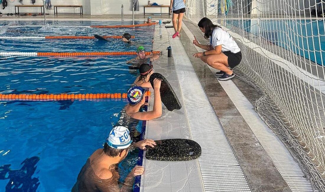 Otizmli ve down sendromlu çocuklar, Havuz İzmir'de düzenlenen özel etkinlikte