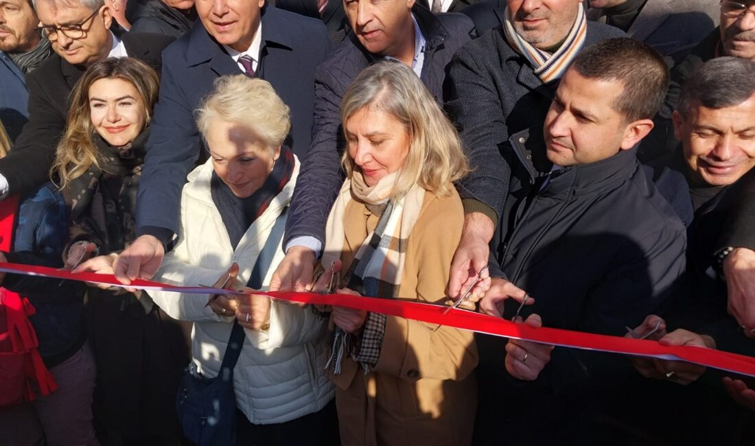 İzmir Büyükşehir Belediye Başkanı Dr. Cemil Tugay, uygun fiyatlı ve