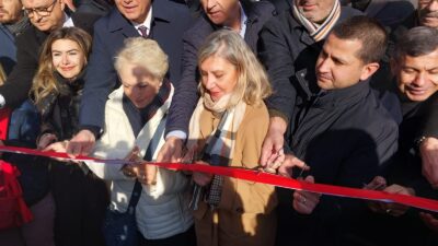 İzmir Büyükşehir Belediye Başkanı Dr. Cemil Tugay, uygun fiyatlı ve