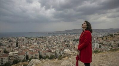 İzmir’de kurak geçen günlerin ardından hafta sonu için yapılan "sağanak