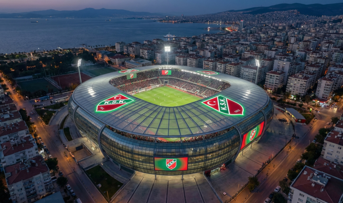 Karşıyaka’nın yıllardır beklediği stat projesi yeniden güncellendi. İzmir Büyükşehir Belediyesi