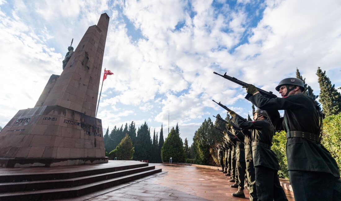 Türkiye Cumhuriyeti’nin ilk devrim şehitleri Asteğmen Kubilay ve silah arkadaşları,