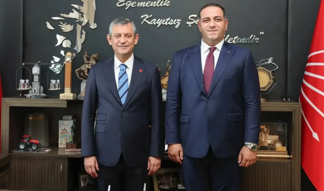 Cumhuriyet Halk Partisi Genel Başkanı Özgür Özel, Narlıdere Belediye Başkanı