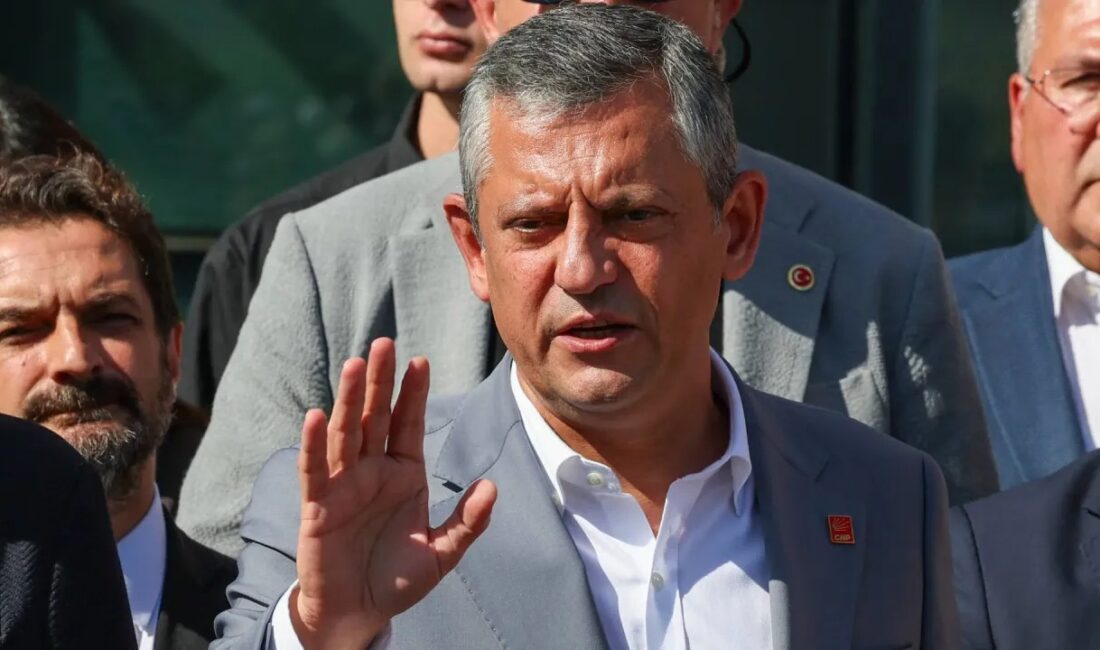 CHP Genel Başkanı Özgür Özel, İZBETON kooperatif soruşturmasına ilişkin yaptığı