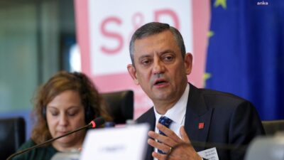 CHP Genel Başkanı Özgür Özel, Brüksel’de katıldığı Avrupa Sosyalist Partisi