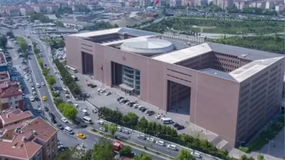 Bakırköy Adliyesi'nde tutuklu sanıklara "tanıdık savcı aracılığıyla tahliye" sözü veren