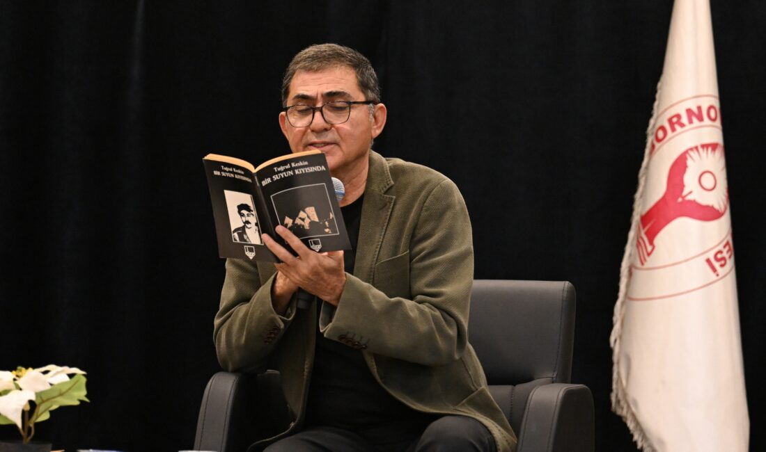 Bornova Belediyesi’nin Kent Söyleşileri etkinliğinde konuşan şair Tuğrul Keskin, Türk