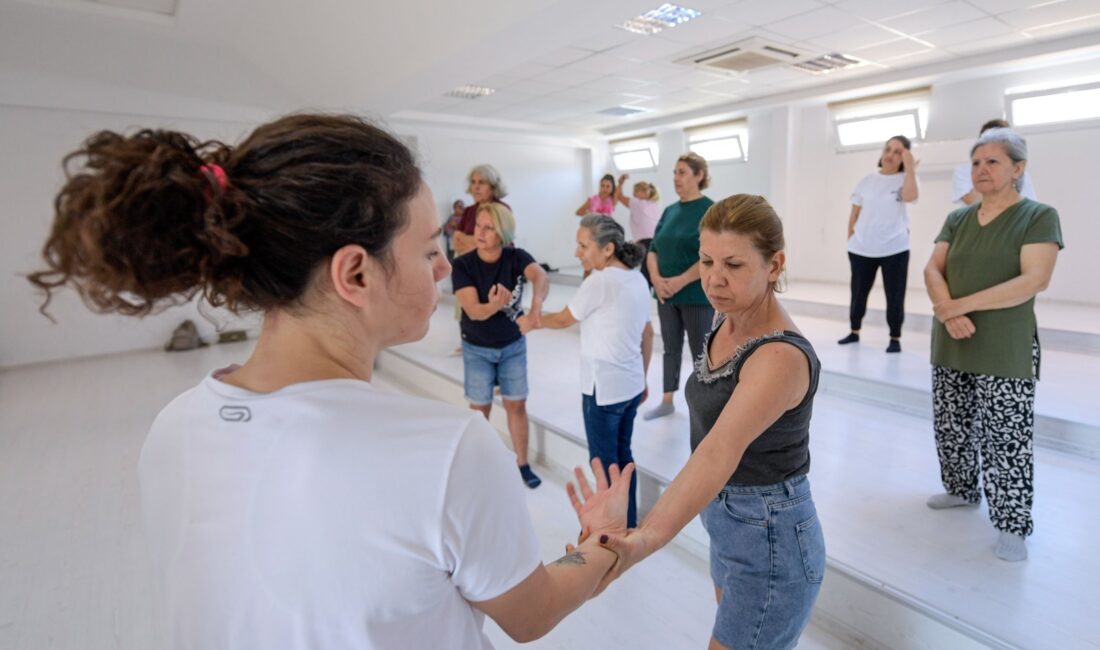 Başkan Cemil Tugay’ın 2025 vizyonu meyvelerini verdi: İzmir, kadınların sokaklarında