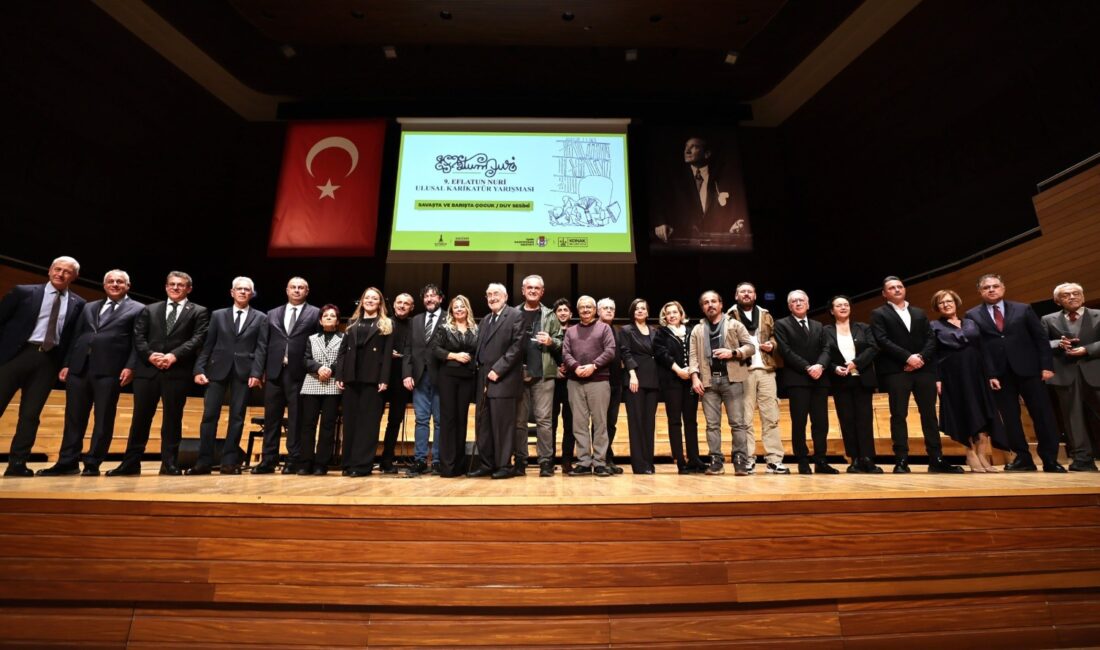 10 Ocak Çalışan Gazeteciler Günü'nde İzmir'de sarsıcı bir tema işlendi.