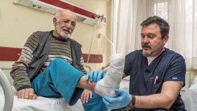 Diyabetik ayak enfeksiyonu nedeniyle uzvunu kaybetmek üzere olan Artvinli Mustafa