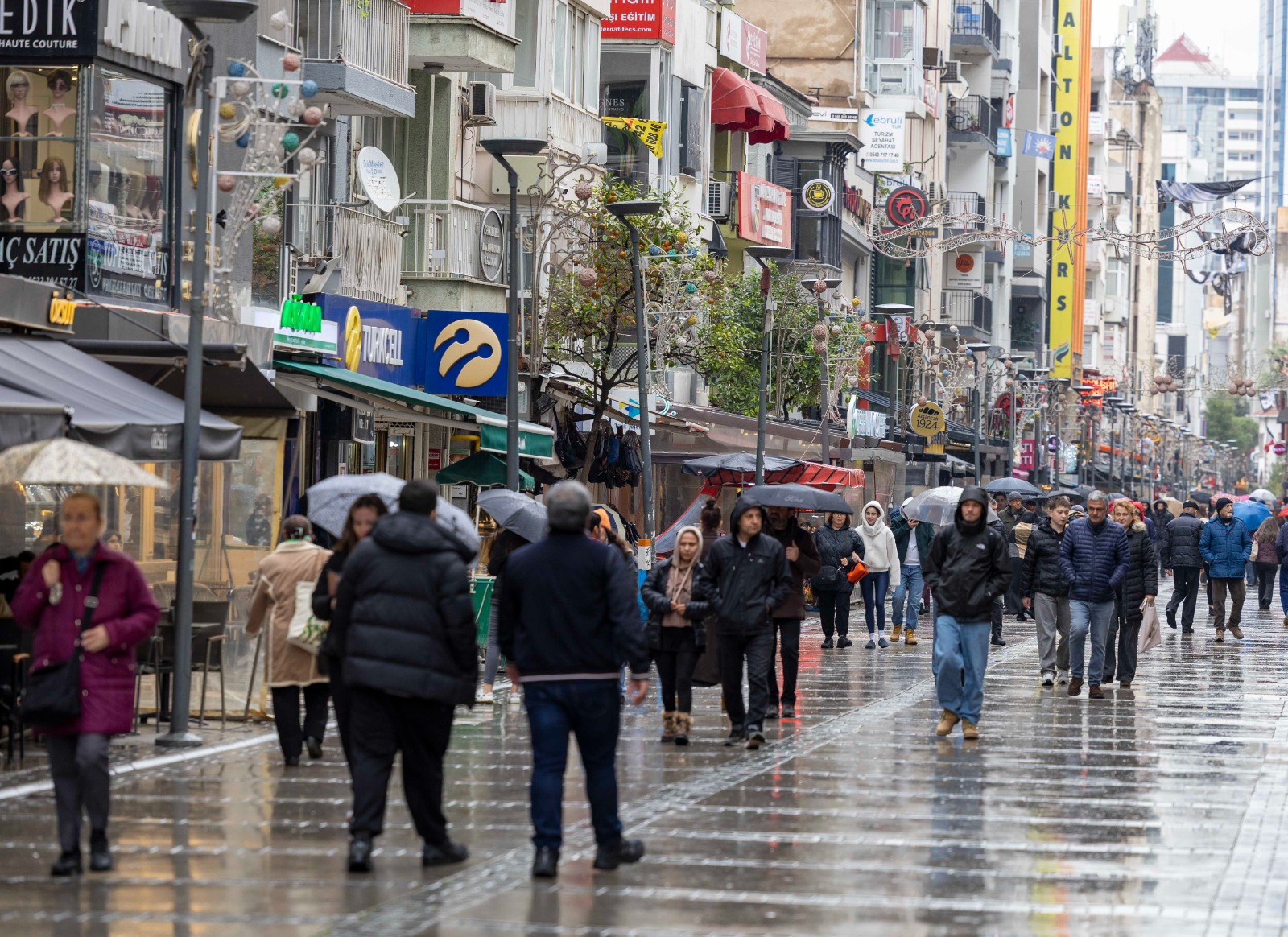 Pazar günü plan yapanlar dikkat! İzmir'de "Kriz Masası" kuruluyor: Alarm seviyesi yükseltildi!