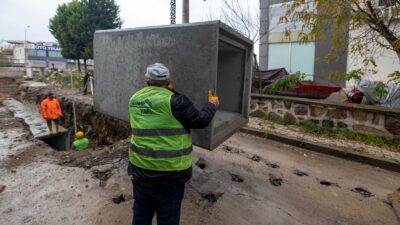İzmir Büyükşehir Belediyesi, iki ilçenin altyapısını sil baştan yeniliyor. İZSU'nun