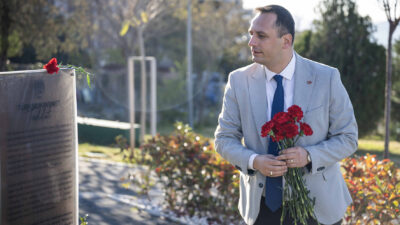 Bornova Belediye Başkanı Ömer Eşki, KKTC’nin Kurucu Cumhurbaşkanı Rauf Denktaş’ı