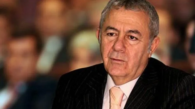 Olağanüstü genel kurula giden İZSİAD’da Yüksek Danışma Kurulu, başkanlık için