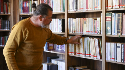 Buca Belediyesi tarafından kente kazandırılan Cumhuriyet Kütüphanesi, araştırmacıların uğrak noktası