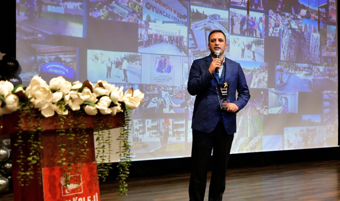 Bornova Belediyesi, eğitime verdiği destek ve genç odaklı çalışmalarıyla İzmir