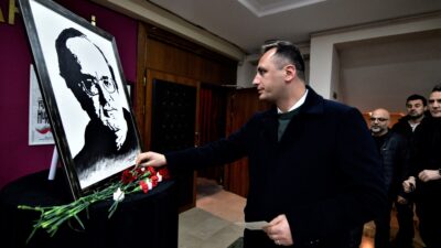 Bornova Belediyesi ve ADD Bornova Şubesi, araştırmacı gazeteci Uğur Mumcu’yu