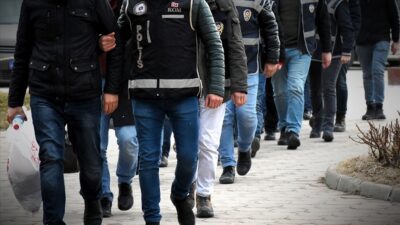 Aralarında İzmir’in de bulunduğu 23 ilde FETÖ’ye yönelik son 20