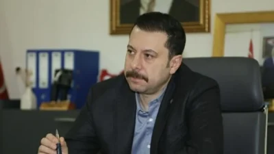 AK Partili Kaya, İzmir’deki 4200 kilometrelik altyapı eksikliğine dikkat çekerek;