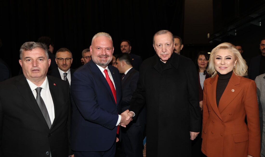 Menemen Belediye Başkanı Aydın Pehlivan, ilçenin kültürel ve sanatsal projelerine