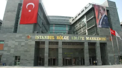 İstanbul Bölge Adliye Mahkemesi’nde görevli kadın hâkim A.K., kendisini odasında