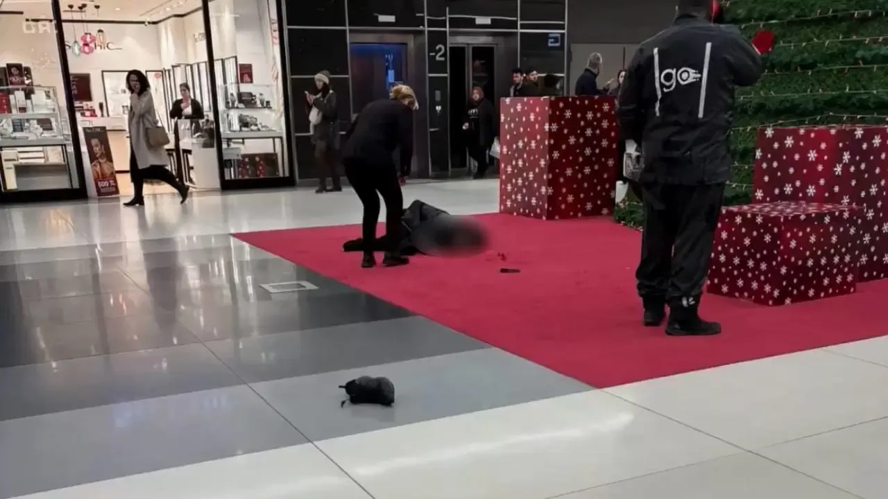 Esentepe Mahallesi’ndeki bir AVM’de dün akşam saatlerinde yaşanan feci olayın