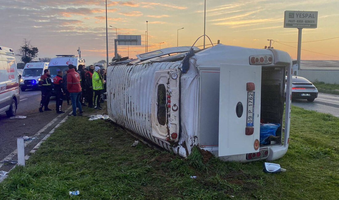 Aydın-Denizli kara yolunda seyir halindeki personel servisi devrildi. Ekipler bölgeye