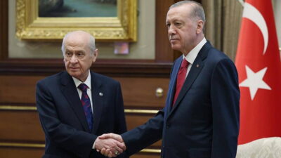 Cumhurbaşkanı Erdoğan, MHP Lideri Devlet Bahçeli'yi bugün Beştepe'de kabul edecek.