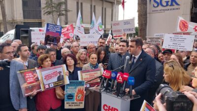 İzmir’de SGK İl Müdürlüğü önünde toplanan CHP heyeti, 20 bin