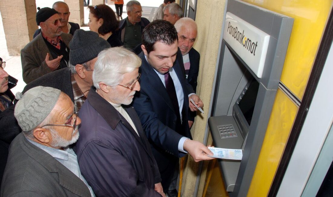 Yeni yılla birlikte yapılan maaş düzenlemelerinden doğan fark ödemeleri için