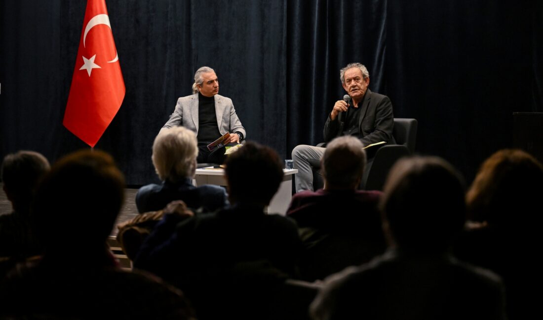 Bornova Kent Söyleşileri, oyun yazarı ve yönetmen Haluk Işık’ın konuk
