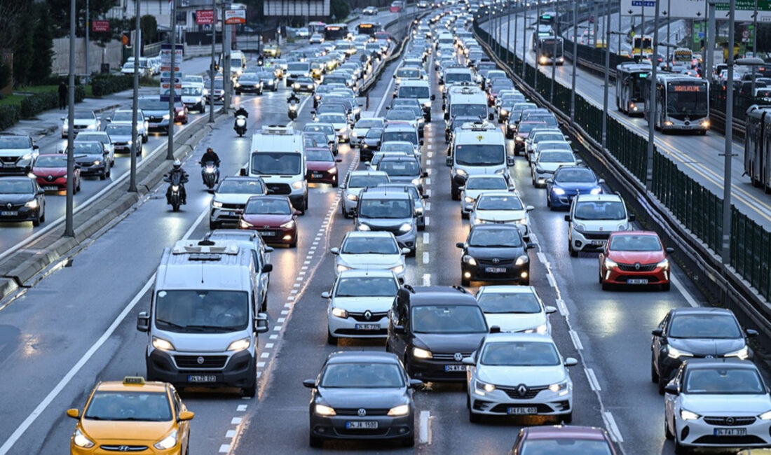 TÜİK verilerine göre Türkiye yollarında gri hakimiyeti sürüyor. 2025 yılı