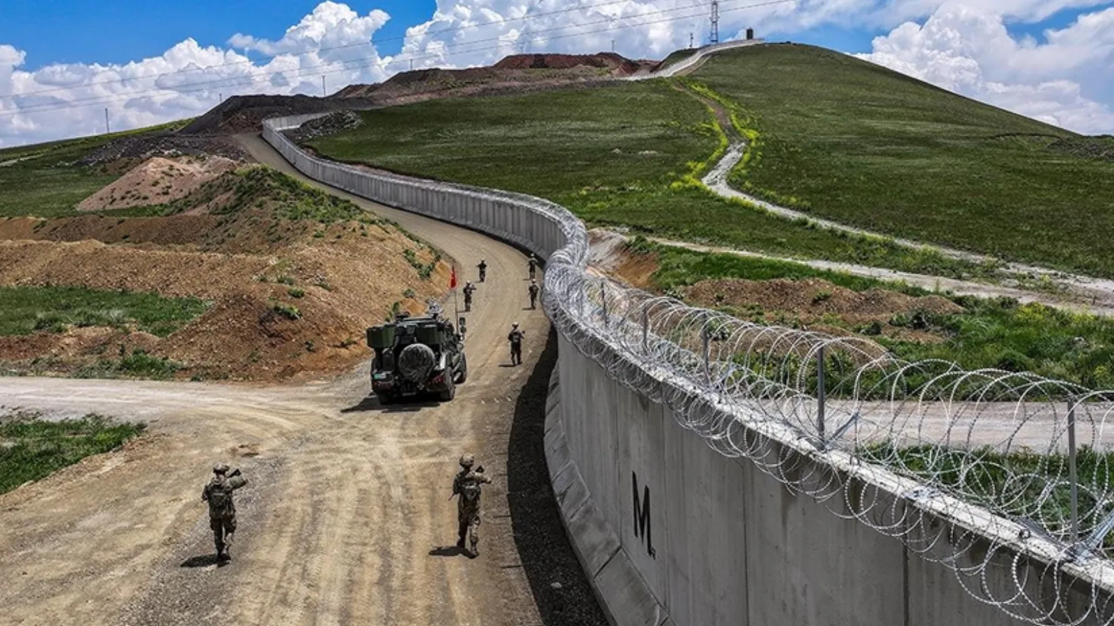 İran’da rejim karşıtı protestoların tırmanmasıyla birlikte Ankara, sınır güvenliğini "en