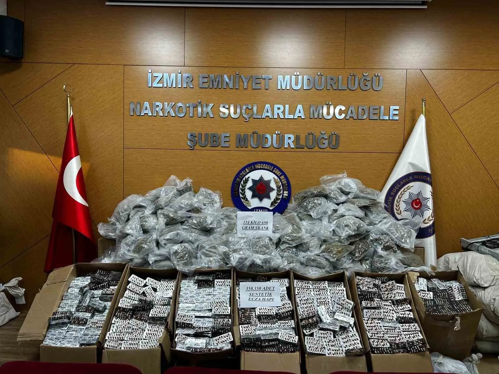 Jandarmanın 23 ilde son iki haftadır sürdürdüğü uyuşturucu operasyonlarında 6