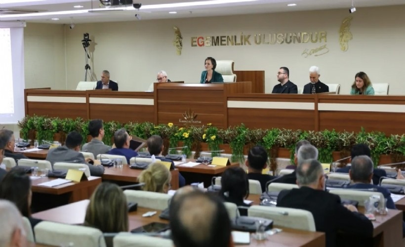 Karabağlar’da 2026’nın ilk meclisi "güç savaşına" sahne oldu. Başkan Kınay’ın