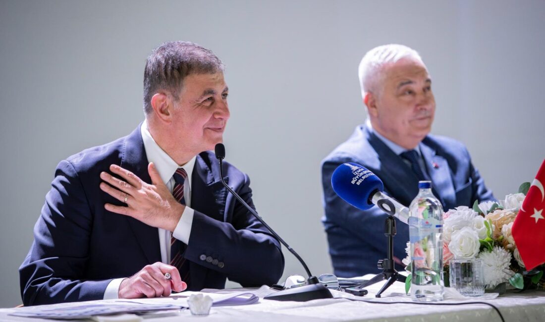 İzmir’in her köşesine eşit hizmet sözü veren Cemil Tugay, Kemalpaşa’da