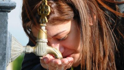 İzmir’de kuraklığın kritik seviyelere ulaşması üzerine İZSU, "üç aşamalı" acil