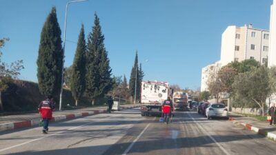 Menderes'te yılın ilk günü dur durak yoktu! Belediye ekipleri İzmir