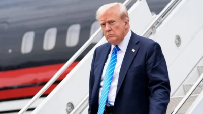 Dünya Ekonomik Forumu (Davos) için İsviçre'ye gitmek üzere havalanan ABD