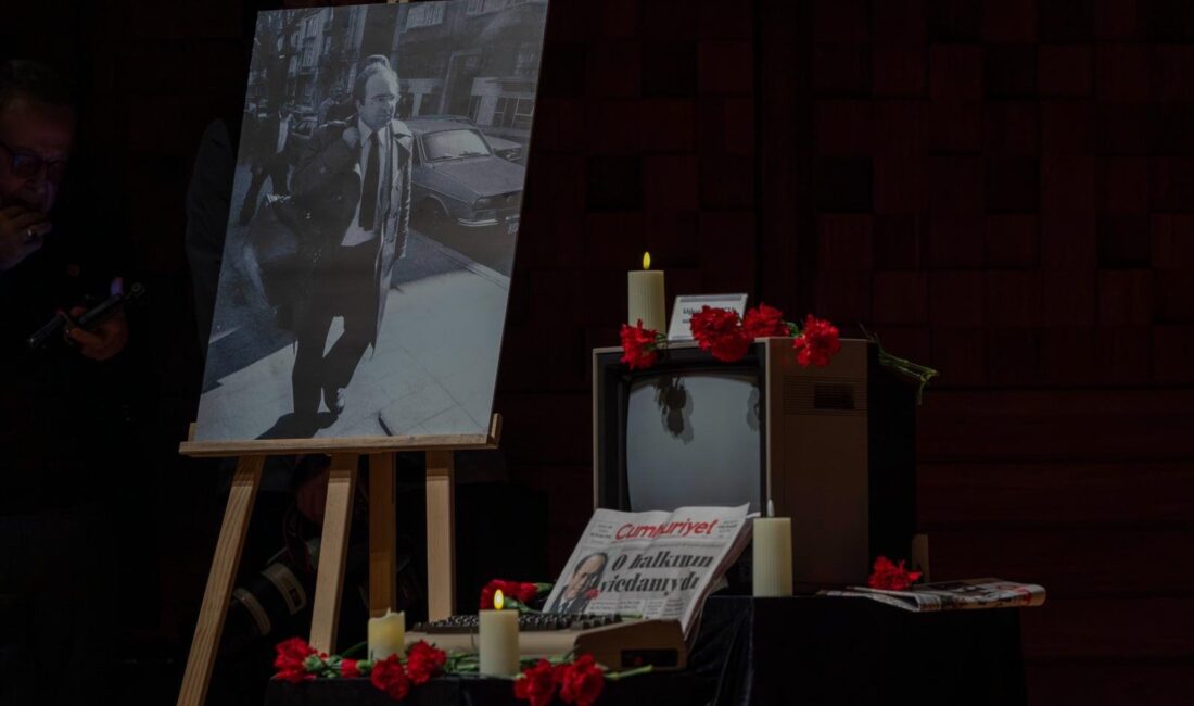 Alev Coşkun’dan Zülfü Livaneli’ye, Müjdat Gezen’den Levent Üzümcü’ye kadar pek