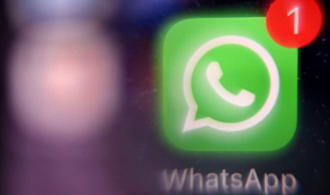 Mesajlaşma platformu WhatsApp, uzun süredir tartışılan reklam hamlesi için yeni