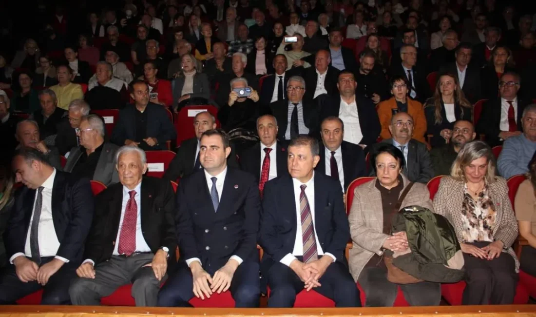 Gazeteci-yazar Uğur Mumcu, hain bir suikastla aramızdan ayrılışının 33’üncü yılında