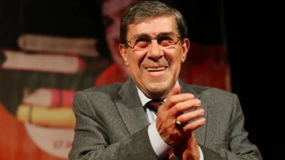 Zihni Göktay’ın turne yolculuğu sırasında düşmesine rağmen hastaneye götürülmeyip sahneye