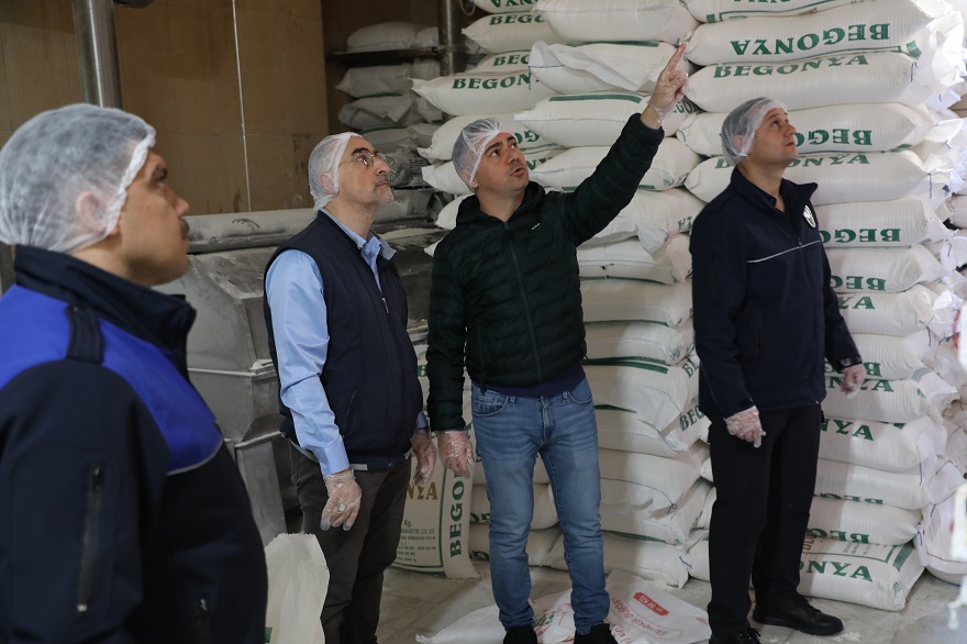 Menderes'te Ramazan mesaisi: Ekiplerden sahada sıkı denetim 4 Menderes'te Ramazan mesaisi: Ekiplerden sahada sıkı denetim