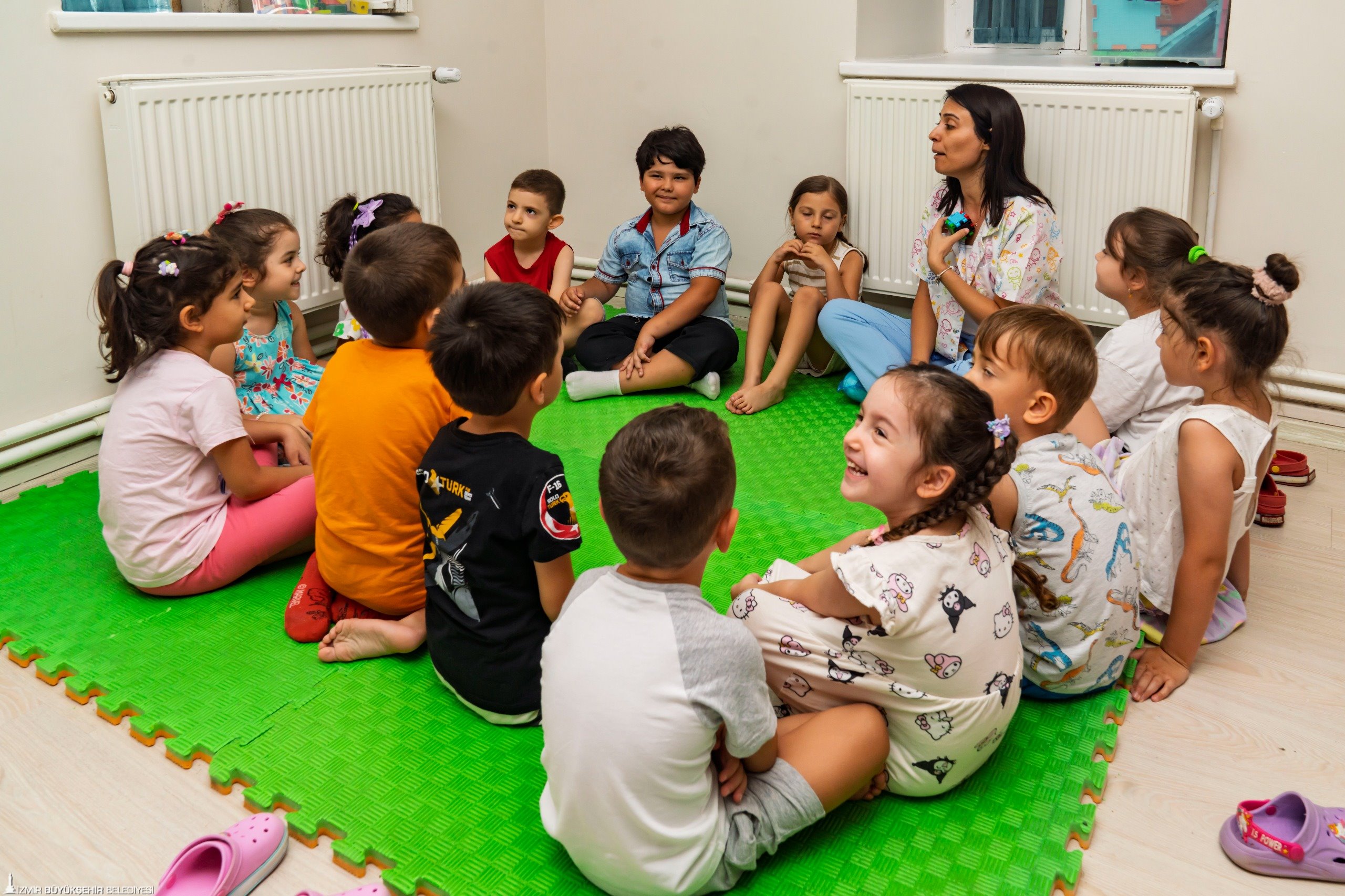 İzmir’de "kreş" krizi: Bakanlıktan İzBB’ye 'kapatın' talimatı! 5 İzmir’de "kreş" krizi: Bakanlıktan İzBB’ye 'kapatın' talimatı!