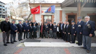 Karşıyaka Belediye Başkanı Yıldız Ünsal; CHP Genel Başkan Yardımcıları Yankı